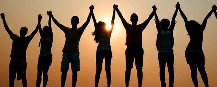 Oamenii faini … oricât ar fi loviți … rămân faini … Oamenii faini … oricât ar fi loviți … rămân faini …