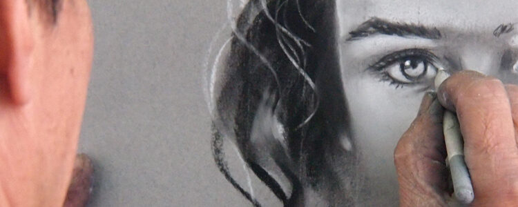 Cine ești tu? Cine ești tu?